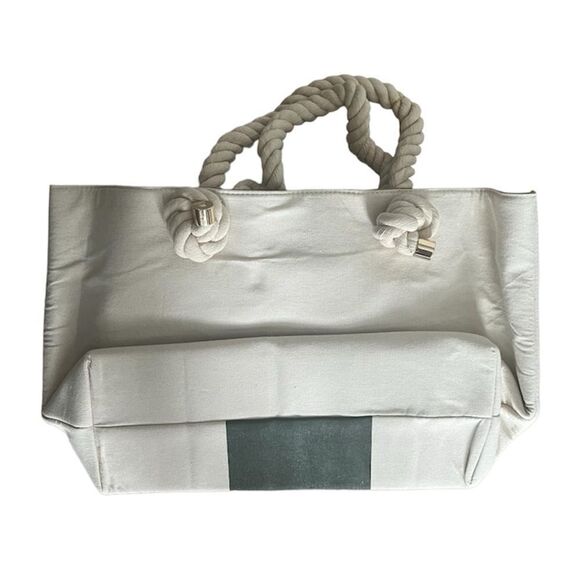 Bebe Summer Beach Tote - Picture 4 of 7